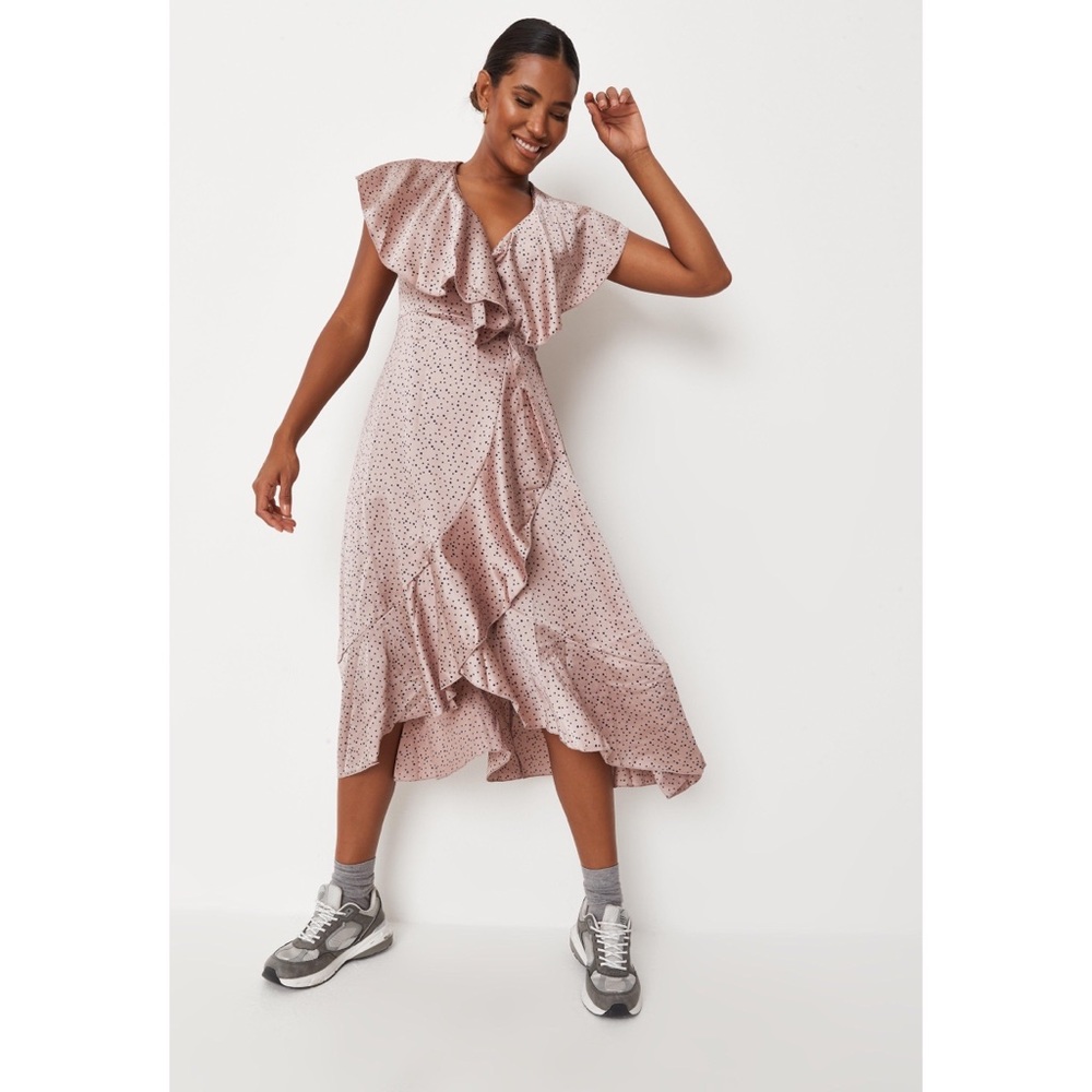 Missguided - Blush Polka Dot Satin Ruffle Tea Dress